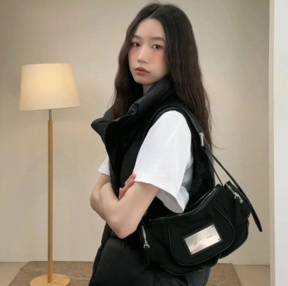 ★【MATIN KIM】 MADELEINE ROUND BAG★大人気★ Matin Kim】韓国人気☆MADELEINE ROUND BAG