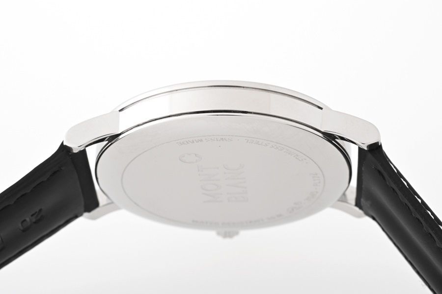 MONTBLANC　サミット7045ブラック/シルバー　クオーツ　メンズ ウォッ Montblanc Summit 7045 | Ref. 7045 Watches on Chrono24