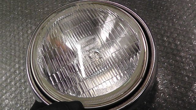 V-MAX JYA2WEE09KA005xxx の ヘッドライト 1757640895