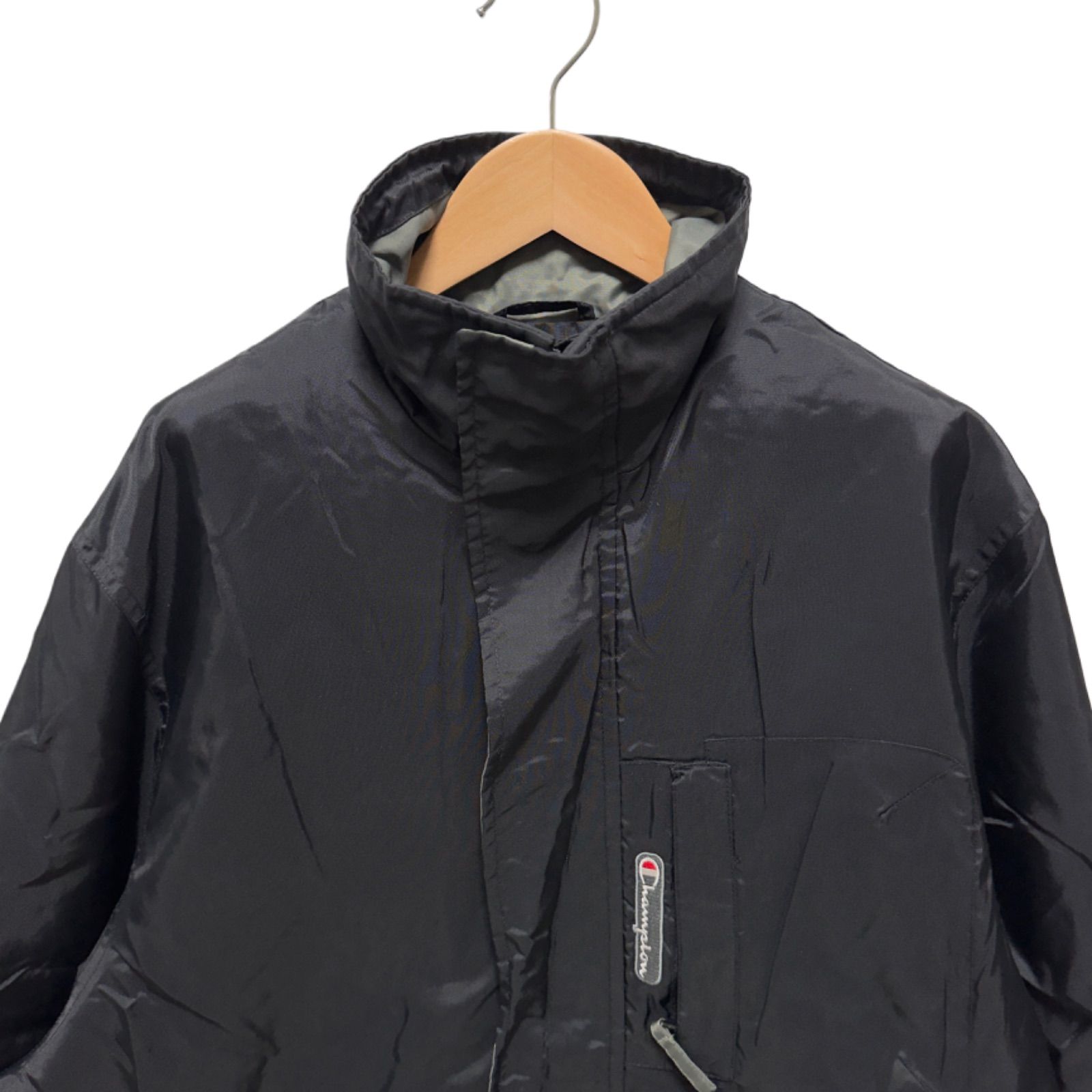 Champion ナイロンジャケット ブラック（裏起毛あり） Champion