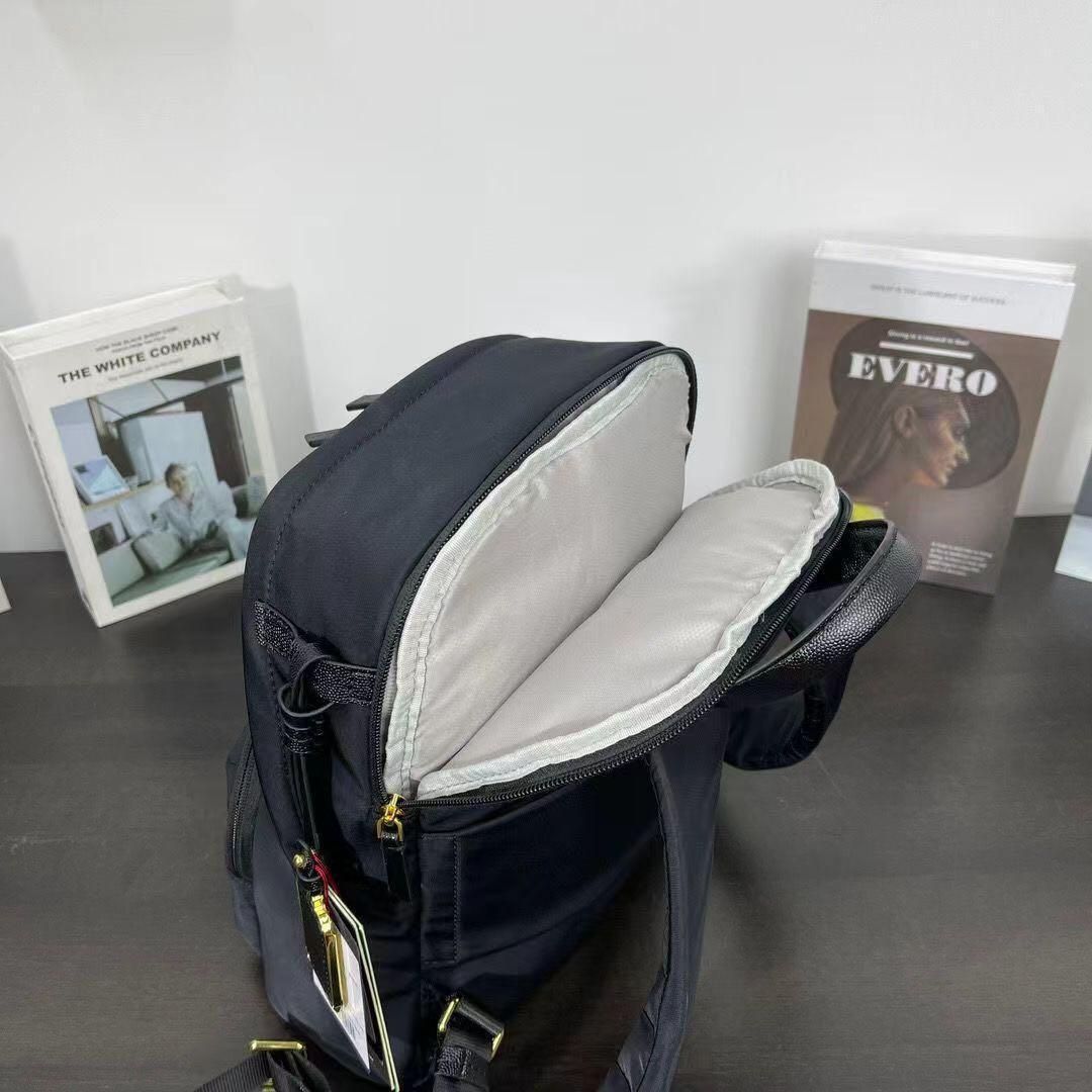 新品未使用】TUMI レディースリュックベティ