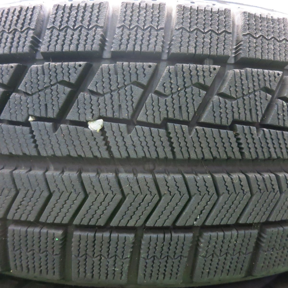 *送料無料* バリ溝！キレイ！9.5分★プリウス等 195/65R15 スタッドレス ブリヂストン ブリザック VRX ECO FORME エコフォルム PCD100/5H★4062703HAス