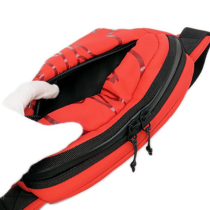 モンクレール】ウエストポーチ CUT BELT BAG H209A5M00005 メンズ