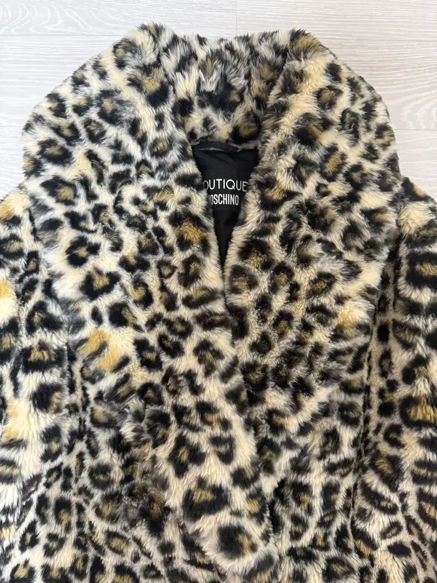 MOSCHINO モスキーノ コート レオパード ヒョウ柄 MOSCHINO】モスキーノ レオパード ロングコート 豹柄 ヴィンテージ