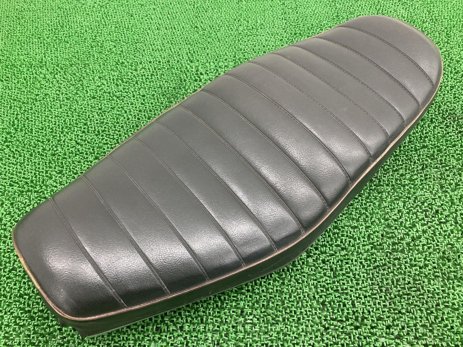 W650 シート ポッシュ製W650 シート 社外 中古 バイク 部品 POSH EJ650A W400