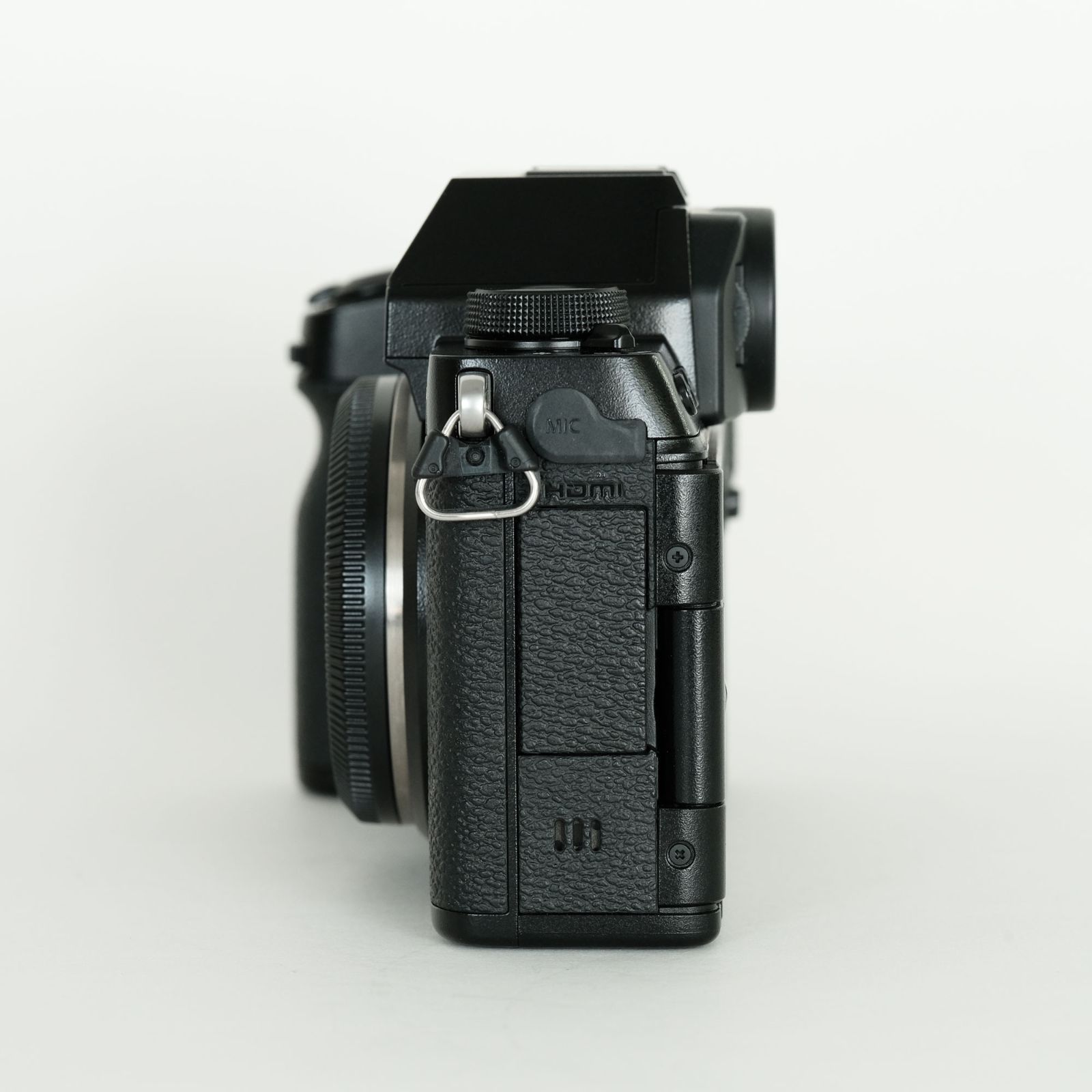 FUJIFILM X-S10 ボディ バッテリー2個付き FUJIFILM X-S10 ボディ バッテリー2個付き