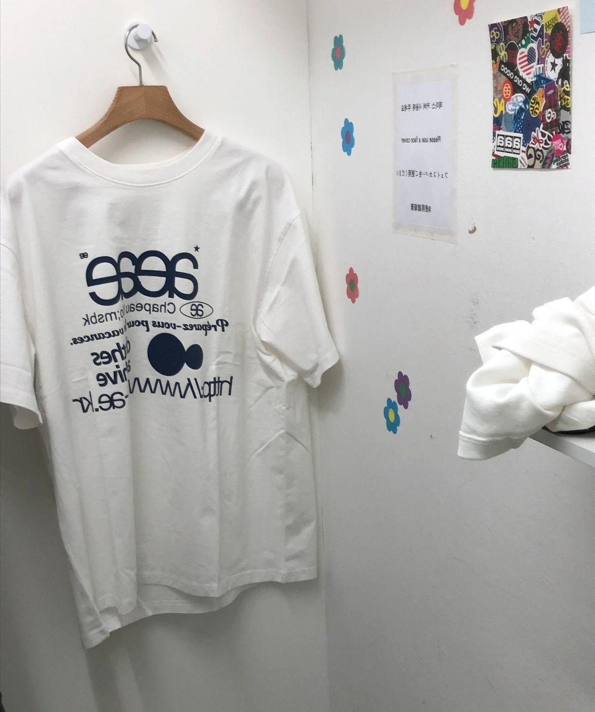 AEAE★韓国★人気★APPLIQUE LOGO TEE 半袖 ロゴ Tシャツ 韓国 AEAE(エーイーエーイー) Tシャツ・カットソー(レディース