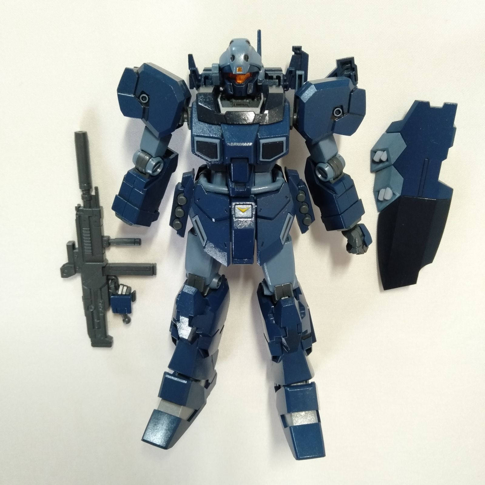 塗装済 完成品 組立済 機動戦士ガンダムUC プラモデル ガンプラ HG 1