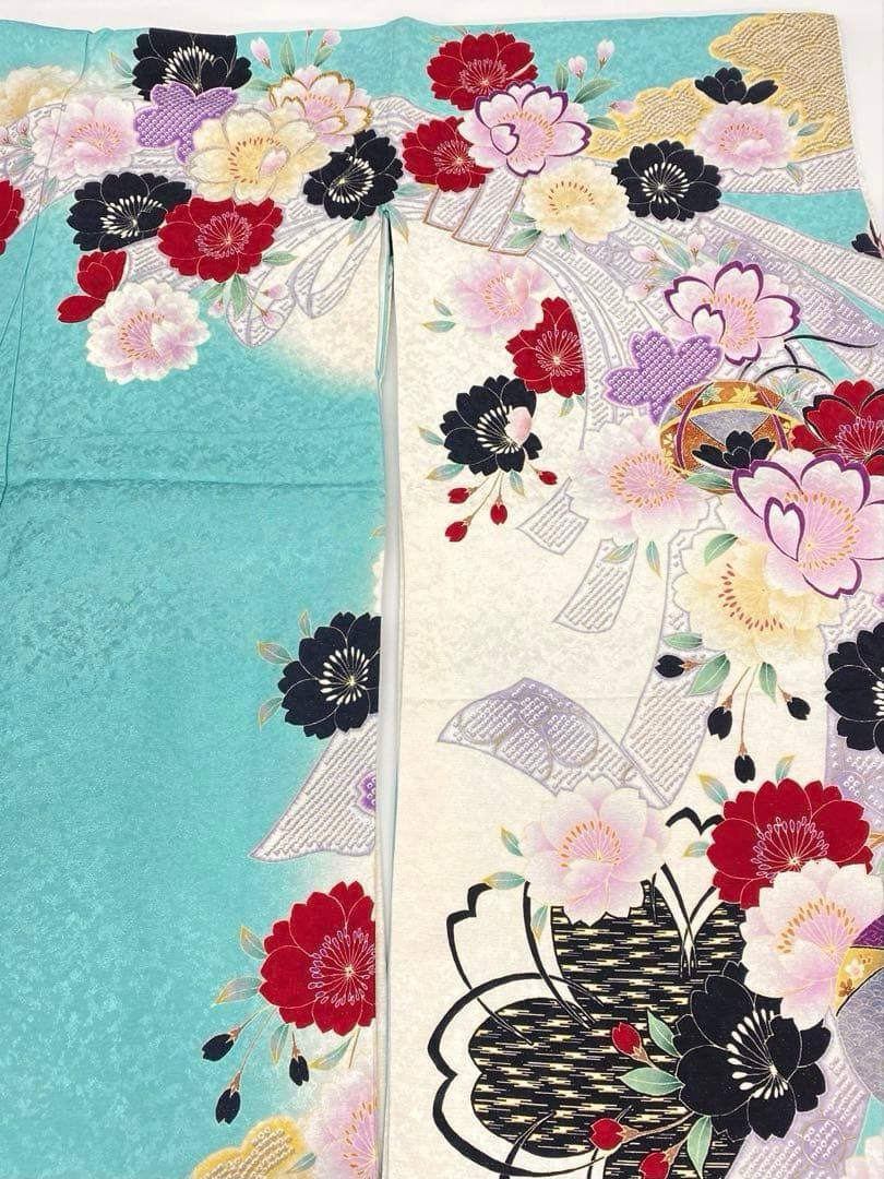 ファッション誌振袖 vivi 銀通し 金彩 刺繍 身丈169cm 撥水加工済