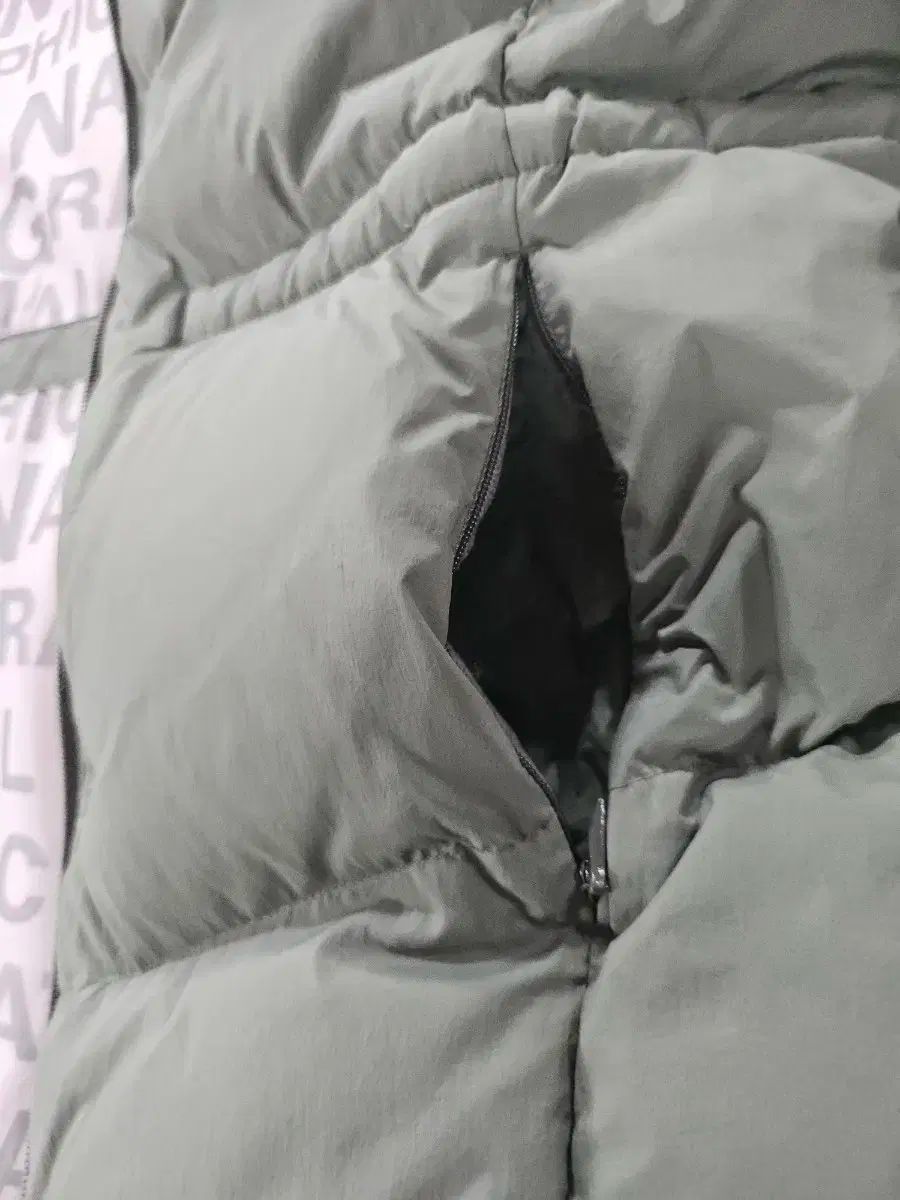  ナショナルジオグラフィック キッズ カーキフーディー グースダウン ダウン 150 洗濯済 その他 ジャケット ブルゾン