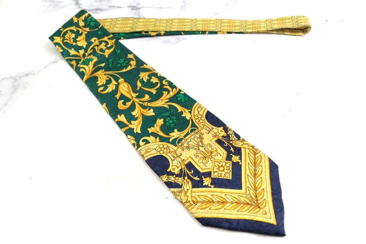 ジャンニ・ヴェルサーチ ブランド ネクタイ シルク バロック柄 総柄 伊