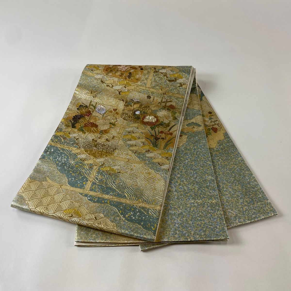 袋帯 秀品 草花 鶴 螺鈿 金銀彩 薄緑 六通 正絹 【中古】 - メルカリ