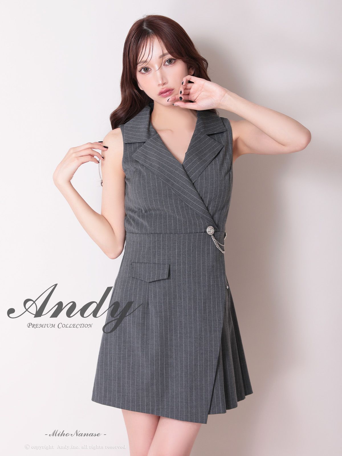 XSグレー ON2951-GY-2507 XSサイズあり ANDY アンディ 襟付き ストライプ ノースリーブ チェーン装飾 プリーツ フ アシンメトリー ミニドレス キャバドレス