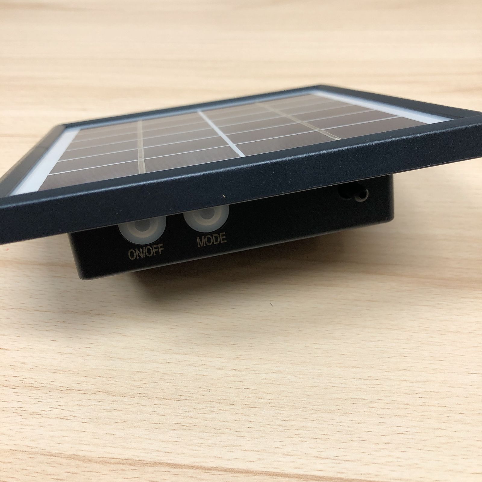 Biling エアーポンプ エアポンプ ソーラーポンプ エアーレーション 酸素パイプ 太陽光充電式 4400mAH 発電パネル 静 音設計 軽量 コンパクトガーデン噴水/ビオト : Biling プラスチック エアーポンプ エアポンプ ソーラー