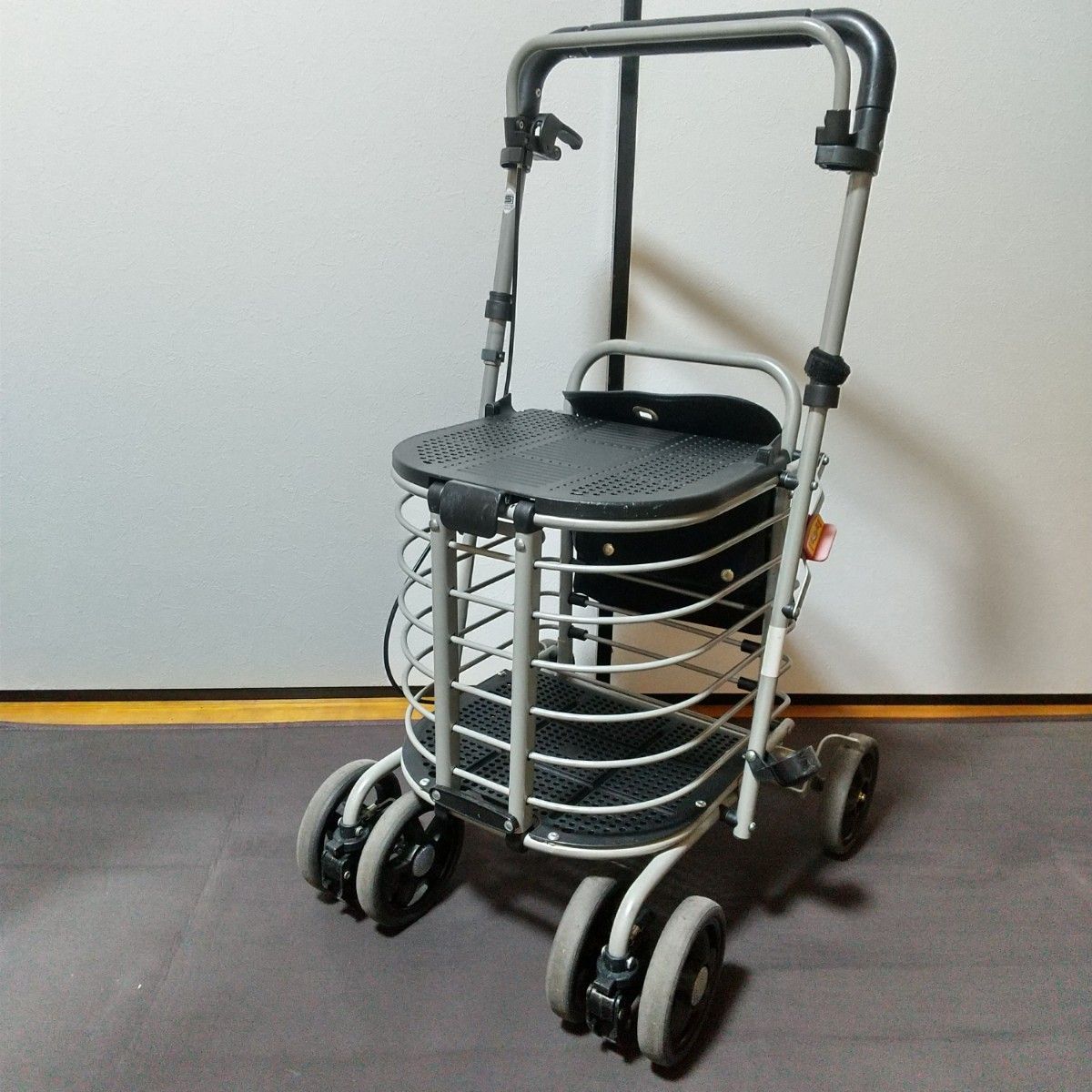 ショッピングカート 歩行器