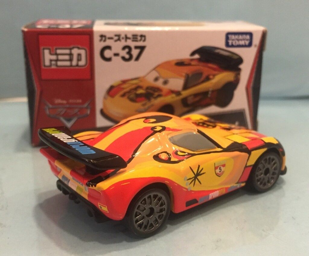【新品未開封】カーズ トミカ C-37 ミゲル カミーノ (スタンダードタイプ) カーズ・トミカ C-37 ミゲル・カミーノ(スタンダードタイプ) - YouTube