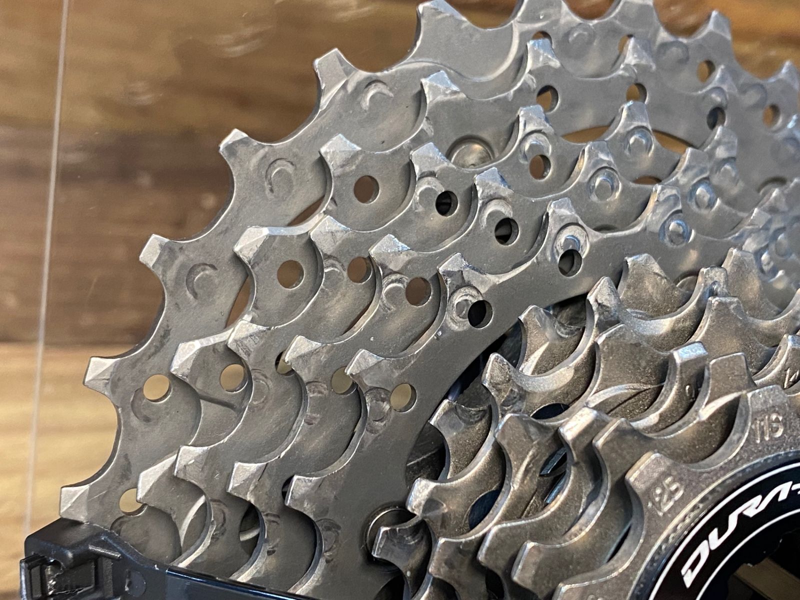 HW040 シマノ SHIMANO デュラエース DURA-ACE CS-R9100