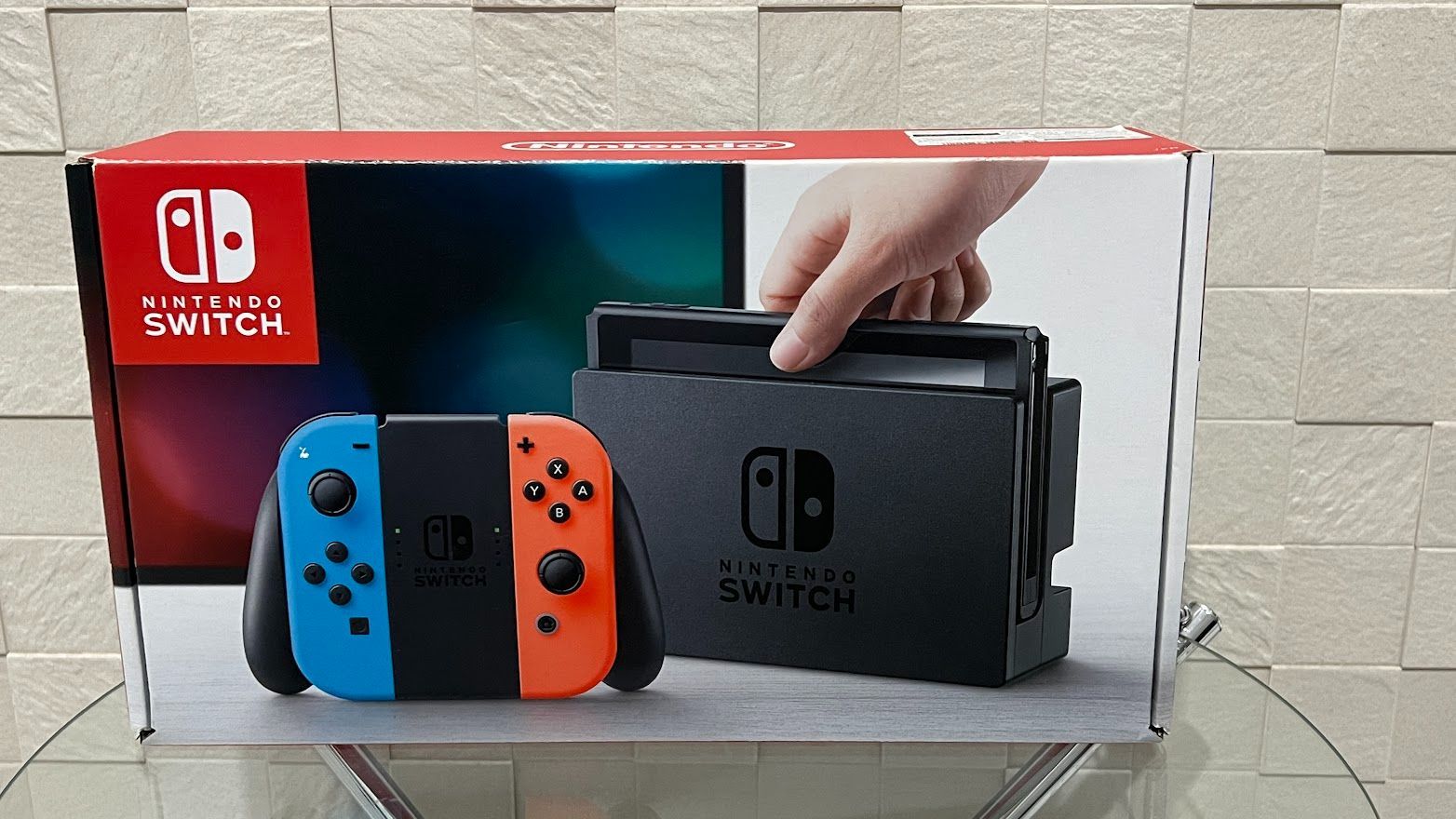 Nintendo Switch 2018年製NintendoSwitch - 家庭用ゲーム本体