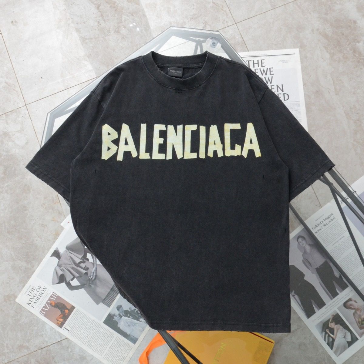 新品  BALENCLAGA  バレンシアガ  Tape Type  Tシャツ 男女兼用 ブラック