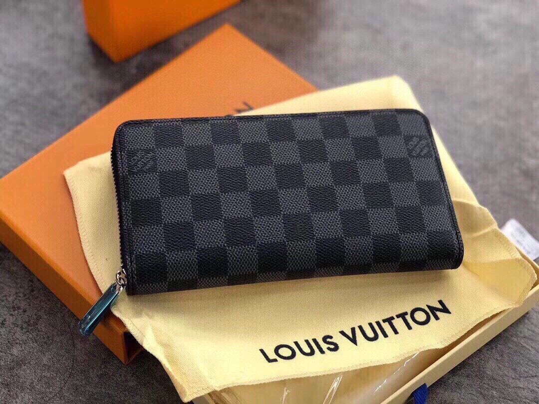 LV 老花の黒格子 シングルジッパーのバッグ  パスケース  かばんを手に持ちます