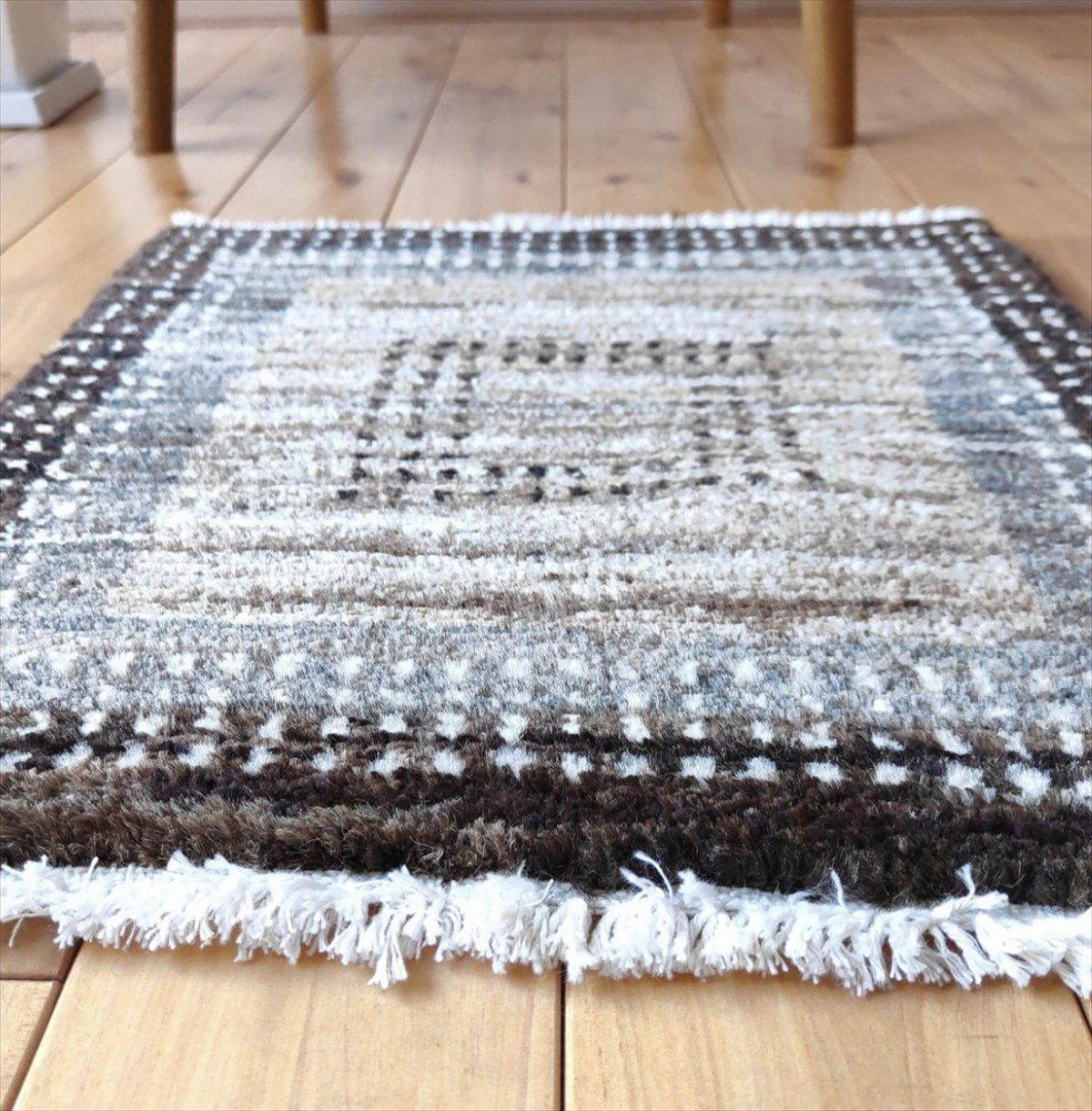 ラグ 無染めウール