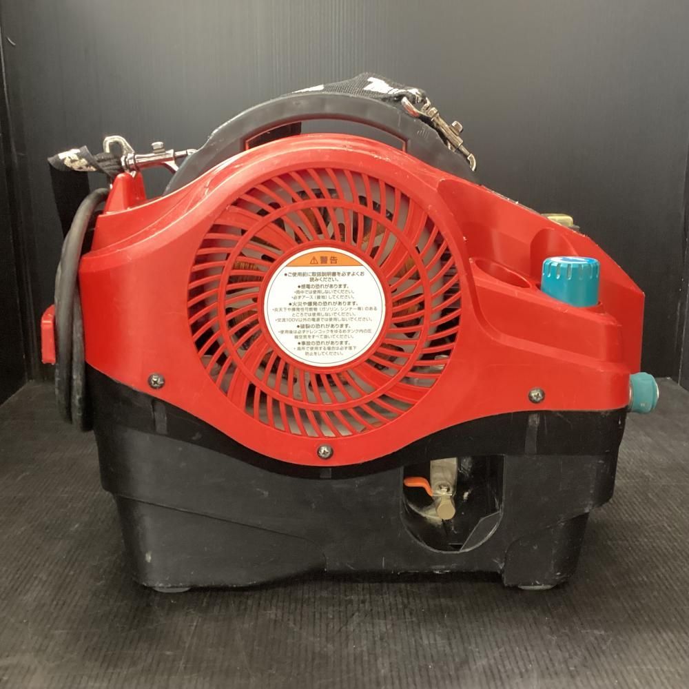 内装エアコンプレッサ