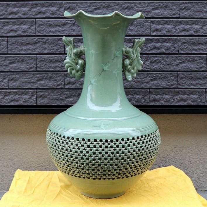 青磁 透かし 耳付 飾り壷 花器 No.200708-218 梱包サイズ160