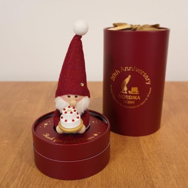 ケーキを持ったサンタ 20th Celebration NORDIKA nisse ノルディカ