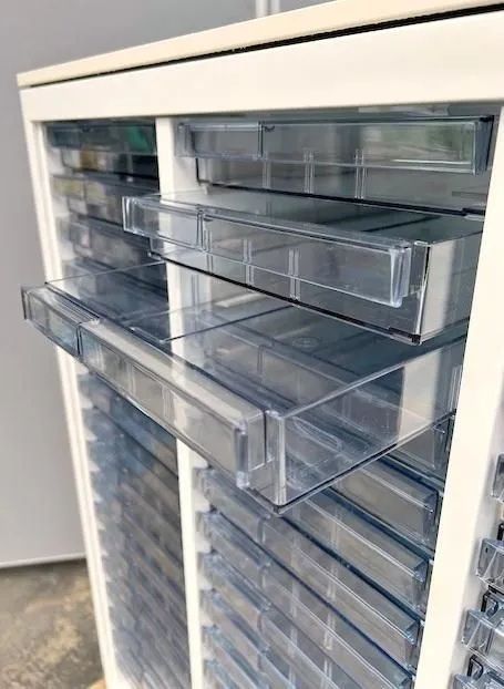 オフィス家具 収納