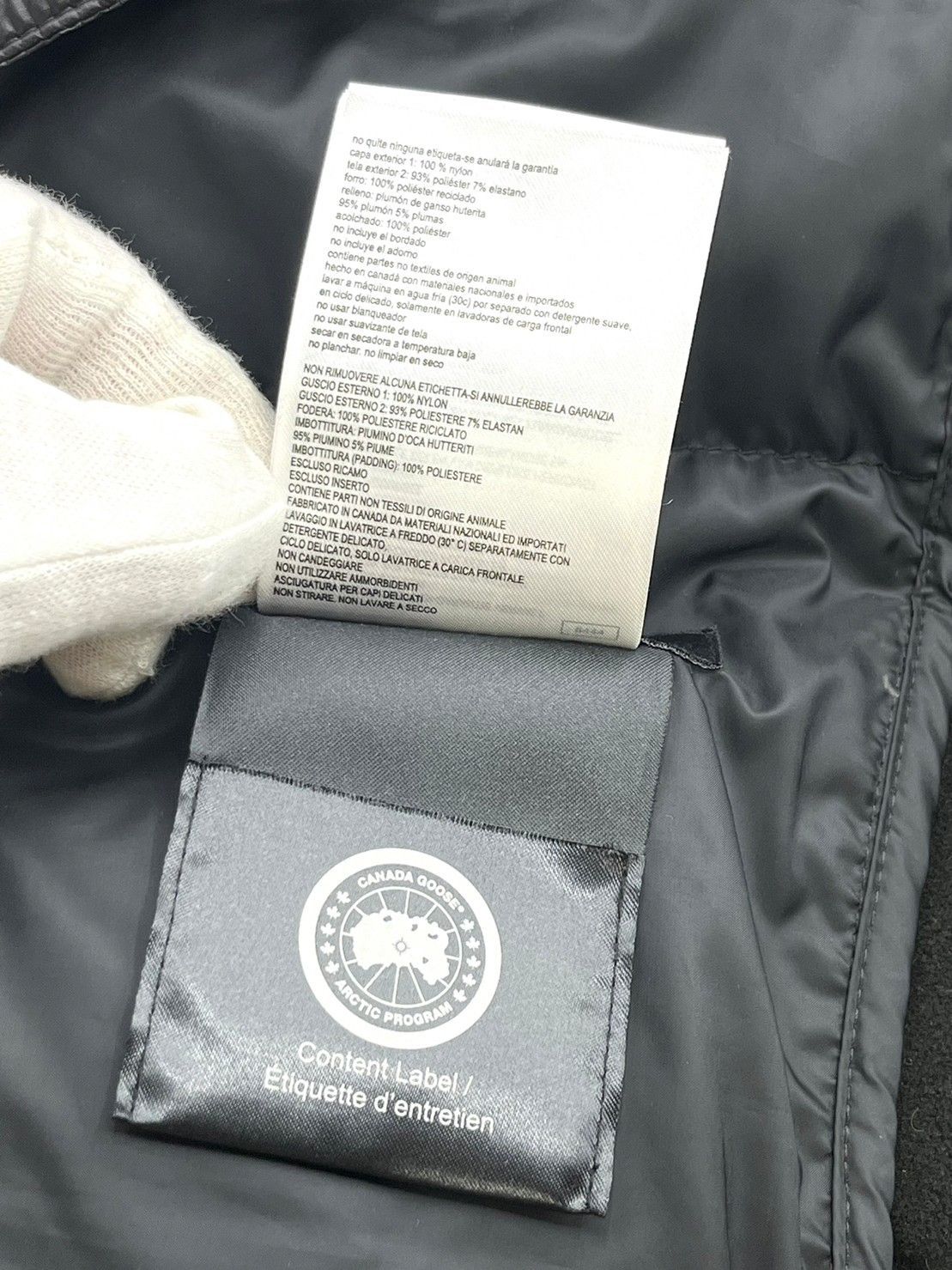 【良品】CANADA GOOSE　カナダ グース　HyBridge Lite Down ブラックレーベル ダウンジャケット ブラック 2701MB　 Mサイズ