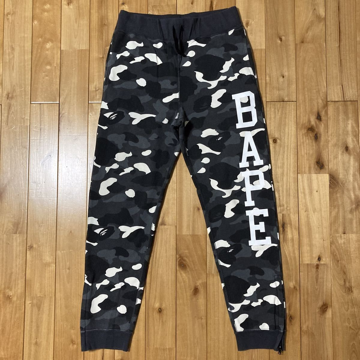 メーカー包装済】 BAPE ape bathing a Mサイズ スウェットパンツ camo 