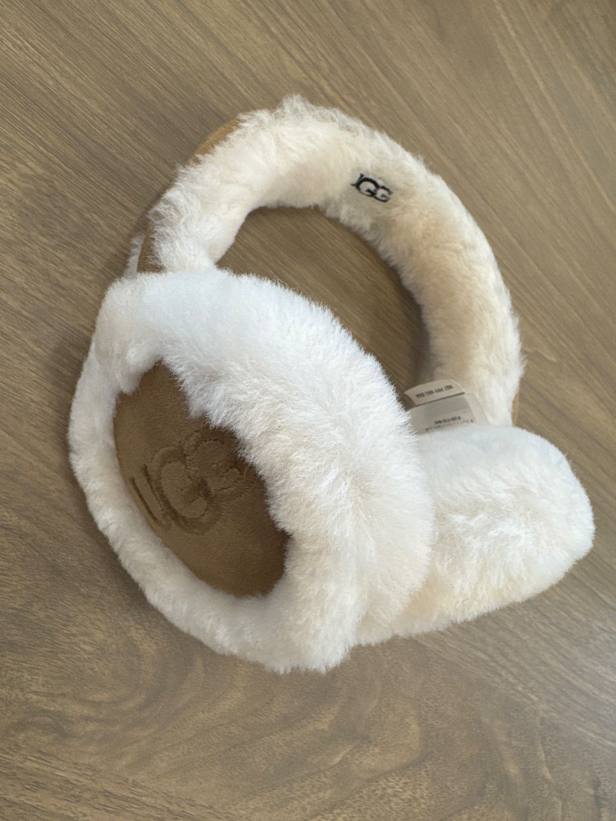 ★UGGイヤーマフラー/キャメル/耳当て★ アグ UGG ロゴ イヤーマフラー イヤーマフ キャメル 耳当て