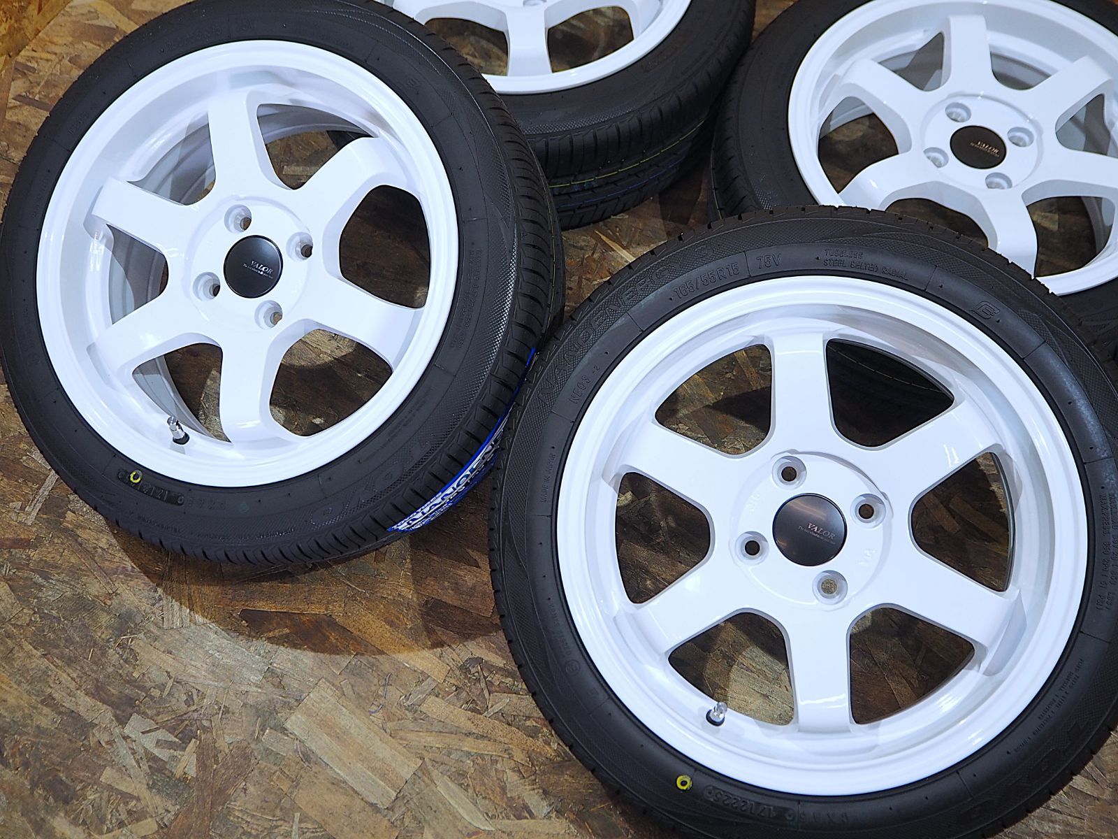 逆ゾリ 165 55R15 6.5J 38 4H100 トーヨータイヤ 人気 深リム 軽量 引っ張り タイヤホイールセット 1台分 アルト スペーシア ワゴンR ウェイク キャスト タント ムーヴ ミラ N-BOX デイズ ピクシス カスタム ホワイト FFCRYSTALESIA_COM