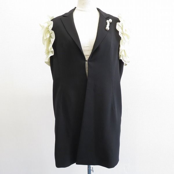 hue DAY TO EVENING ヒューデイトゥイブニング ジャケット ノースリーブ ジレ フリル パール ロング a925784