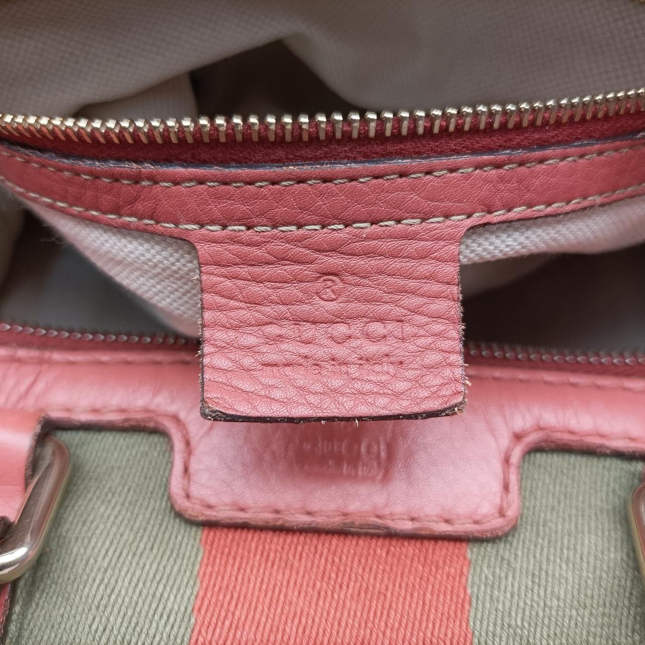 グッチGucciシェリーラインピンク×レッド×ベージュレザー247205G8793725