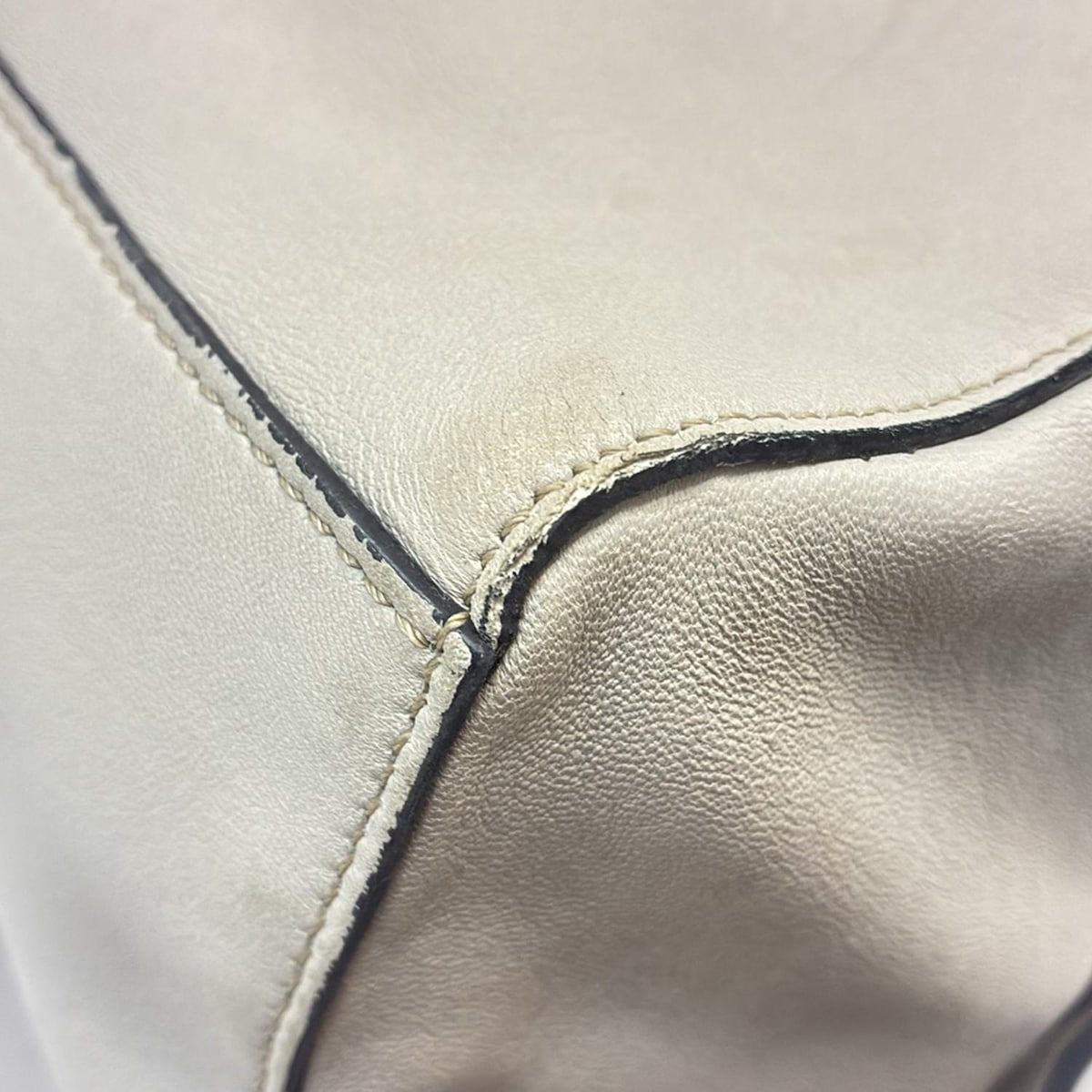 ボストンバッグ