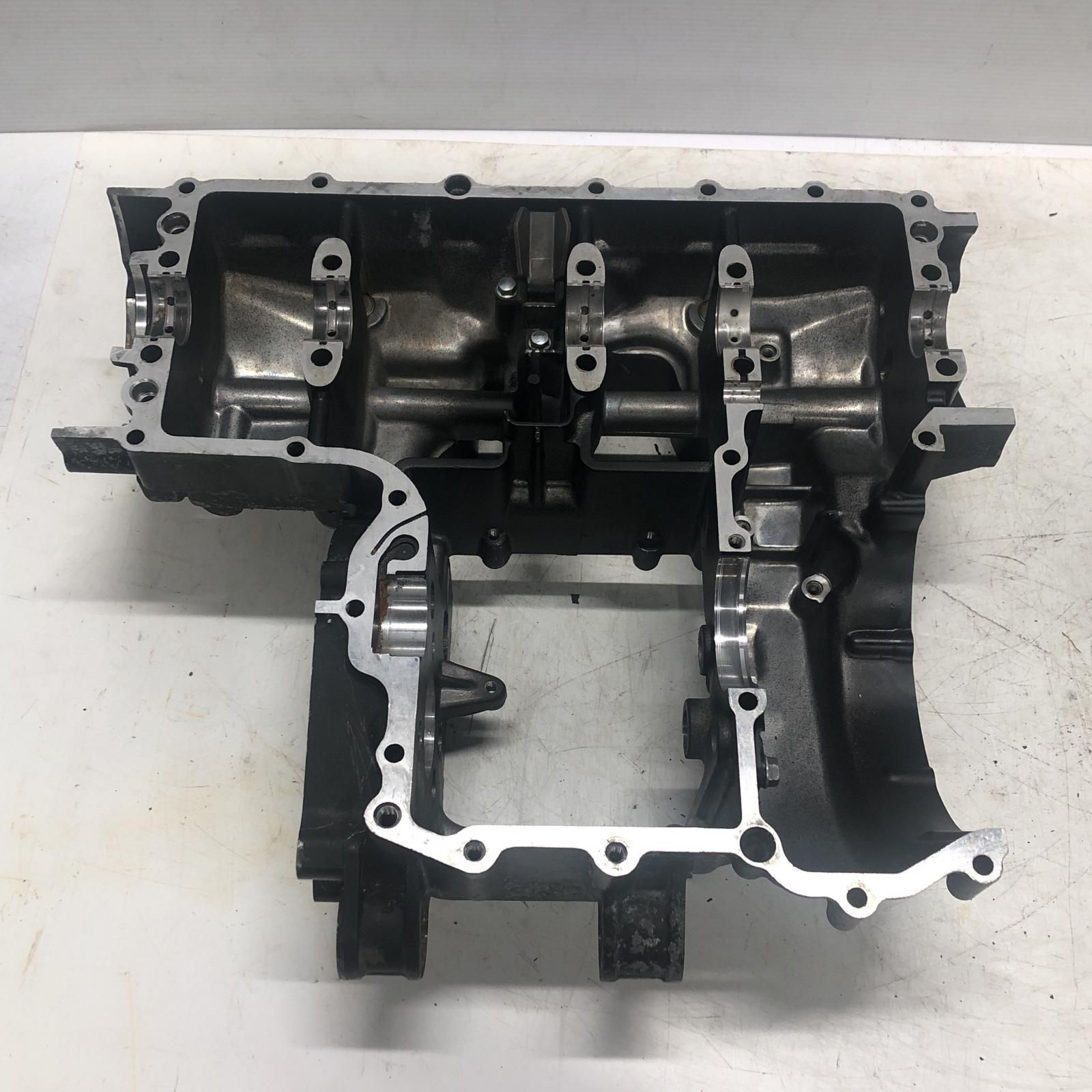 HONDA CBR400F クランクケース上下 ホンダHONDA CBR400F クランク