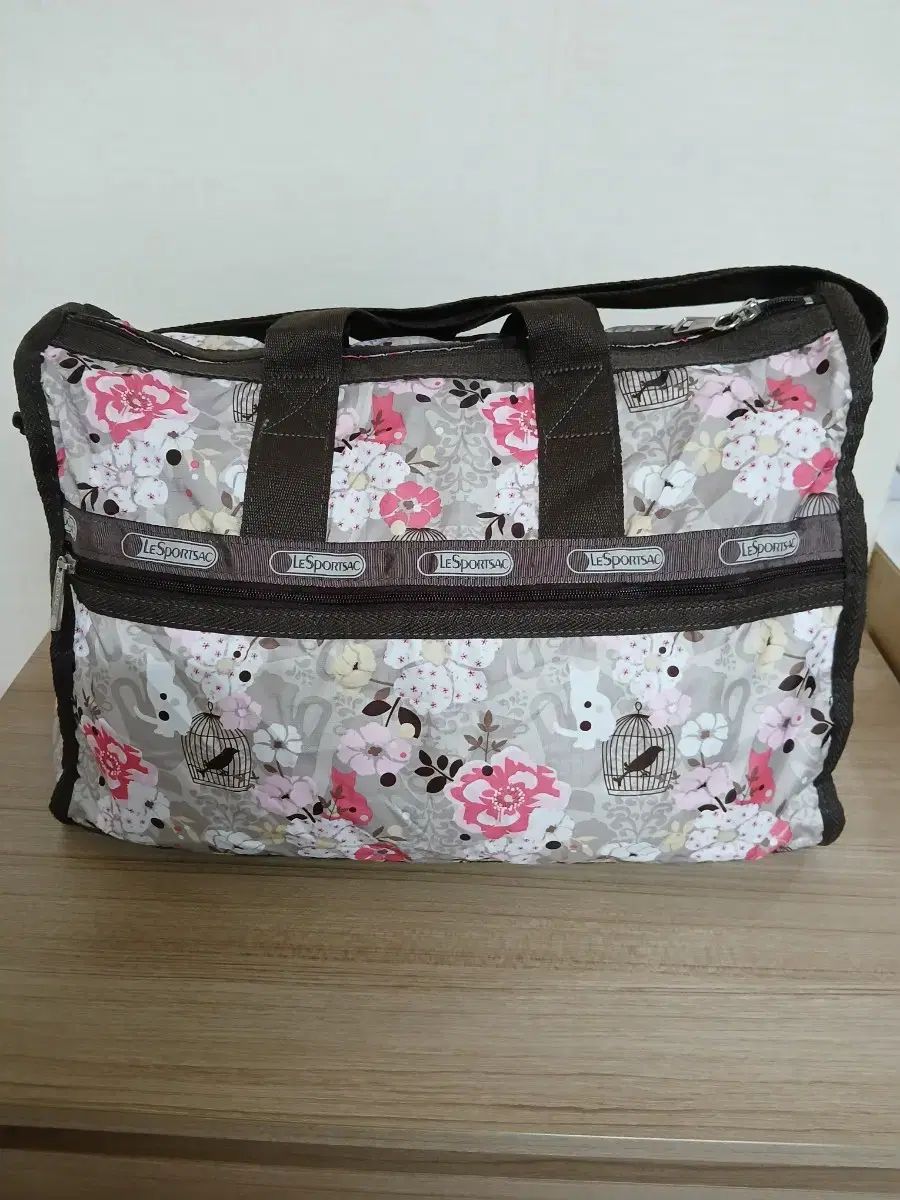 レディース LeSportsac レスポートサック ミディアム ウィークエンダー バッグ 旅行用かばん おむつバッグ ボストンバッグ