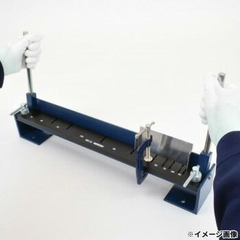 板金折り曲げ機