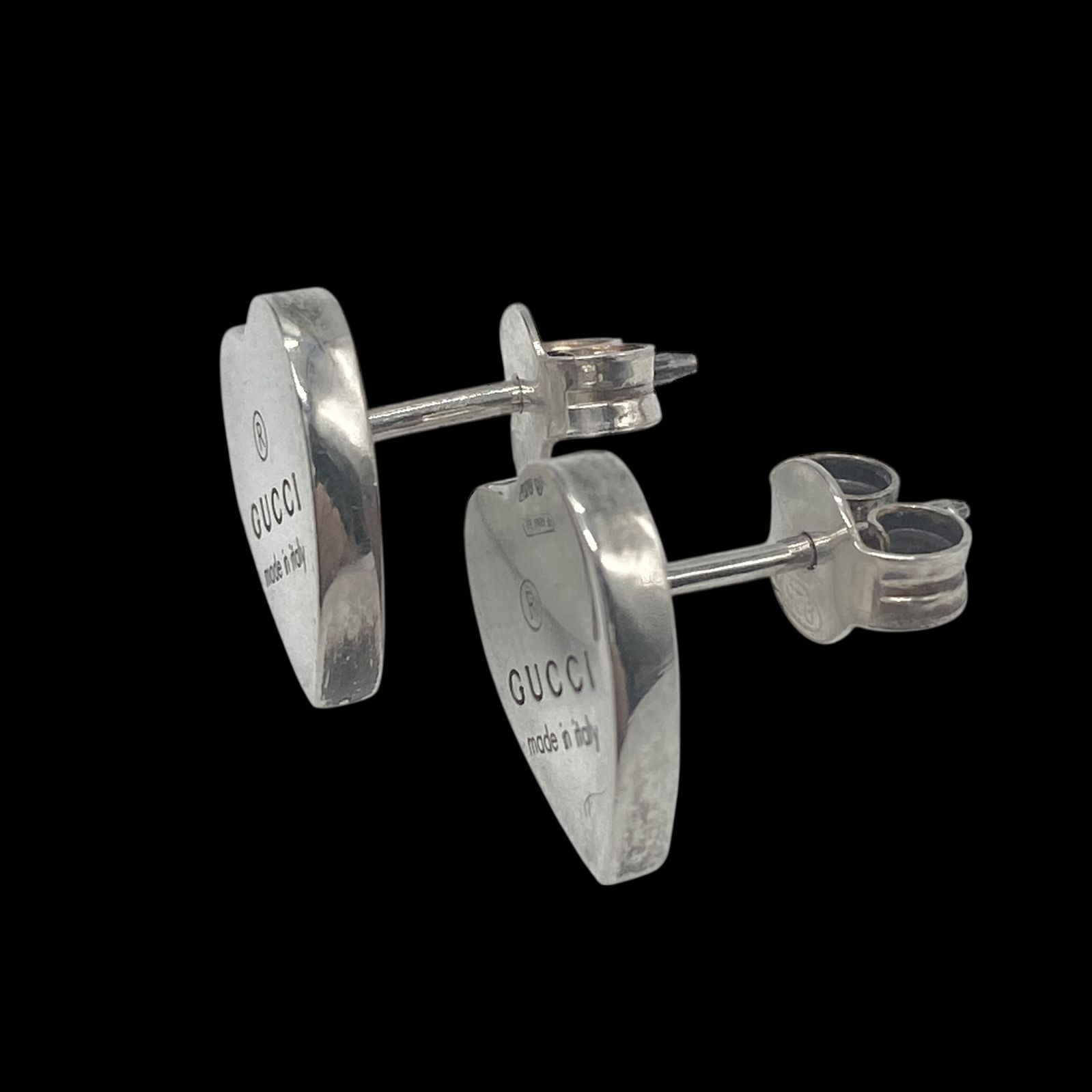 GUCCI 新品未使用品　G刻印ハートピアス　片耳用　925silver 極美品 高級 GUCCI グッチ ハート ピアス ロゴ シルバー Ag925 刻印