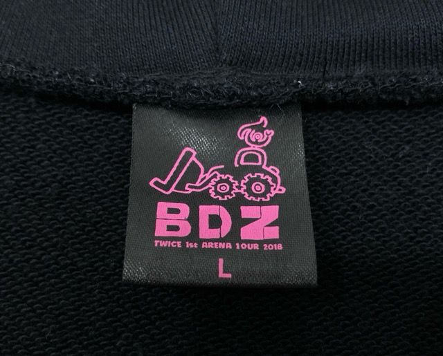 美品 TWICE 1st ARENA TOUR 2018 BDZ パーカー M Amazon.co.jp: ○TWICE パーカー ブラック Mサイズ 1st ARENA