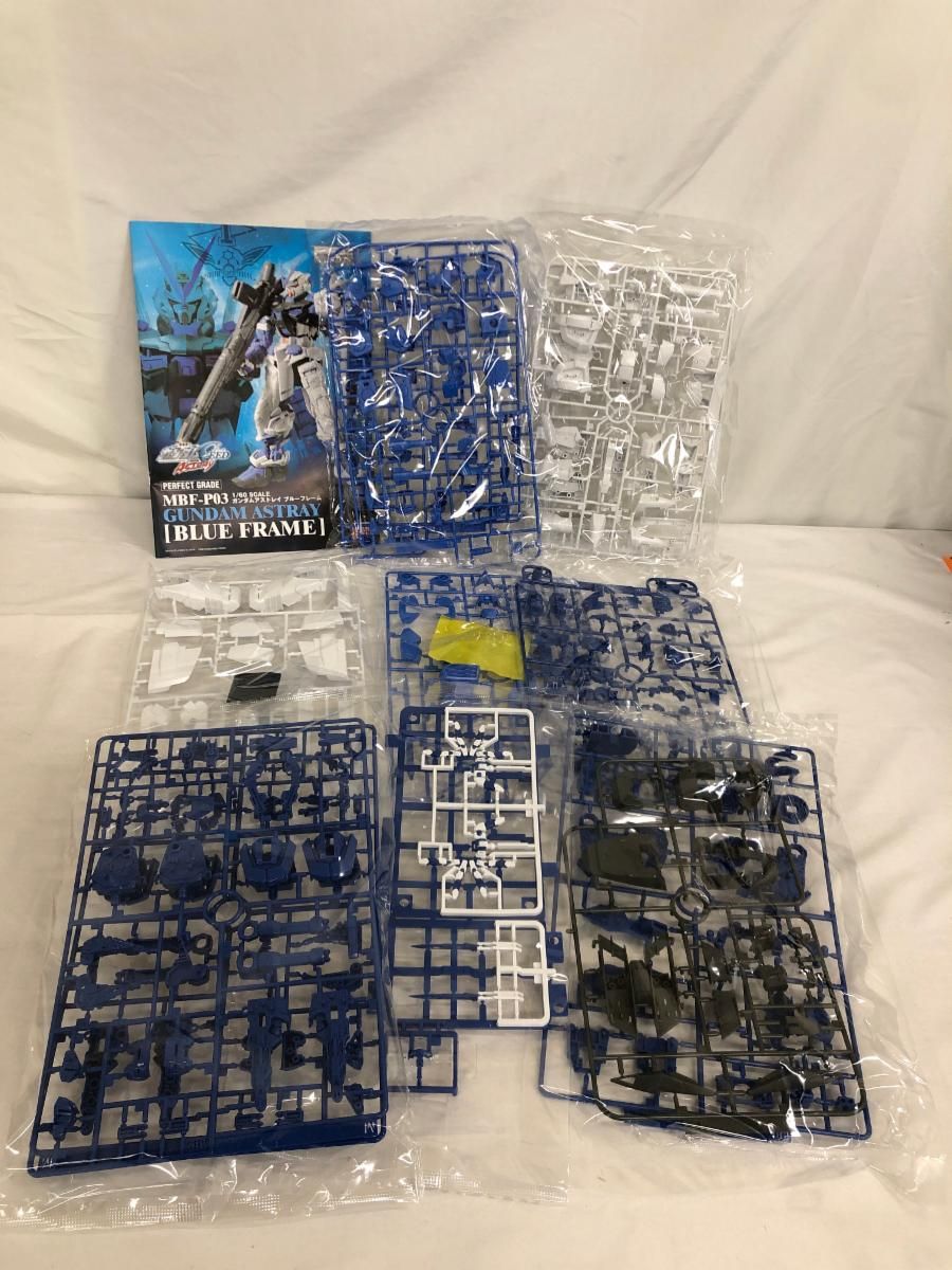 未開封】プラモデル 1/60 PG MBF-P03 ガンダムアストレイ ブルー