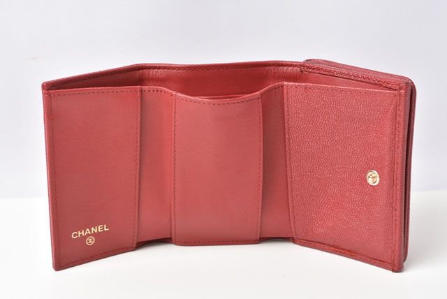 シャネル 3つ折り財布 レッド ココマーク CHANEL - CHANEL シャネル 三つ折り 財布 赤 ココボタン レッドの通販