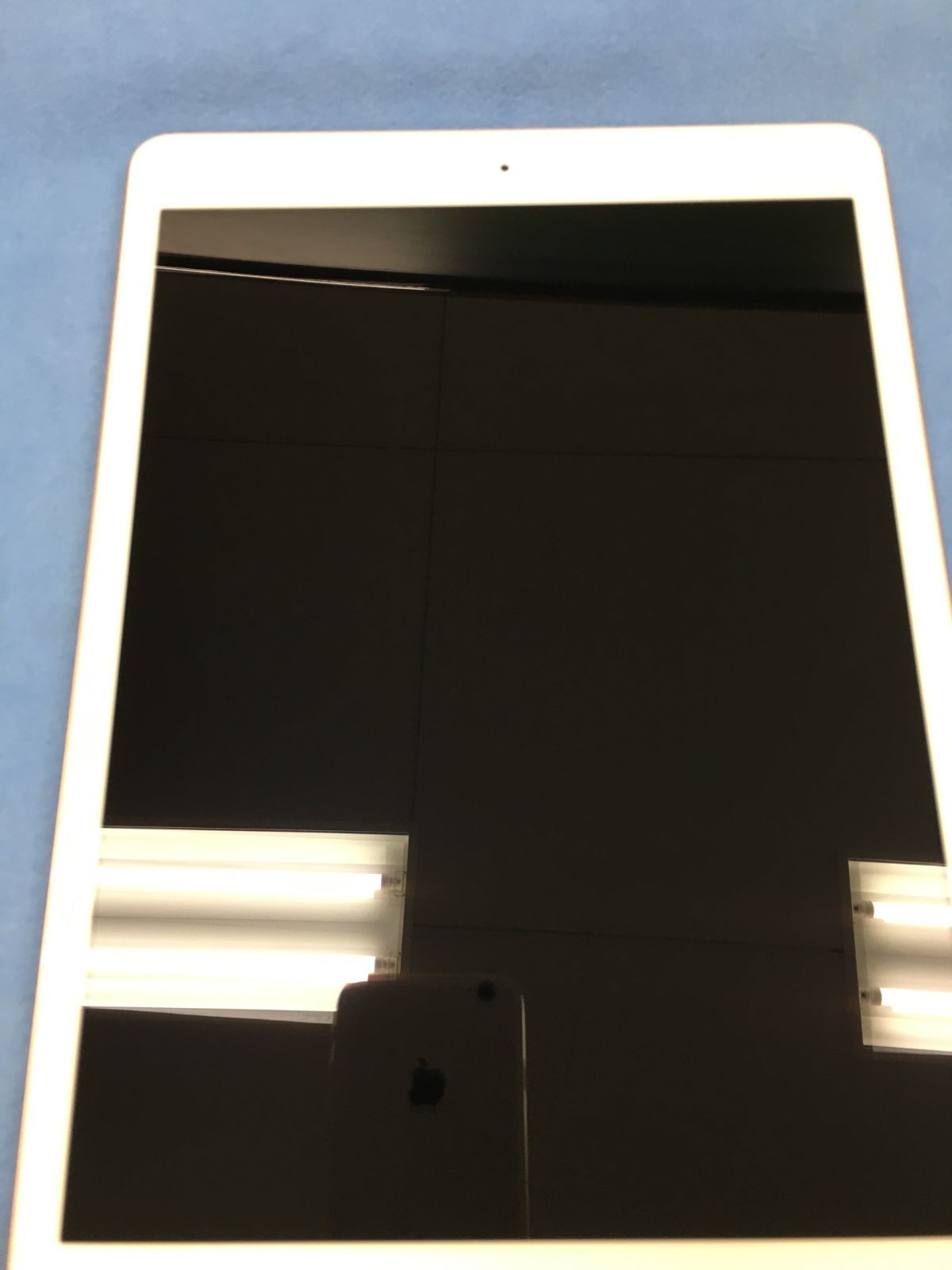 送料無料】外観極美品 電池88％ Apple iPad 第7世代 Wi-Fi