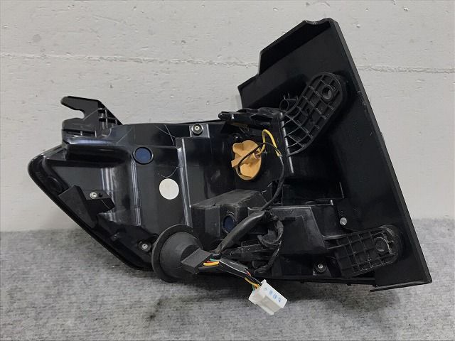 オデッセイ ODYSSEY/ハイブリッド HV RC4 純正 前期 右 テールランプ