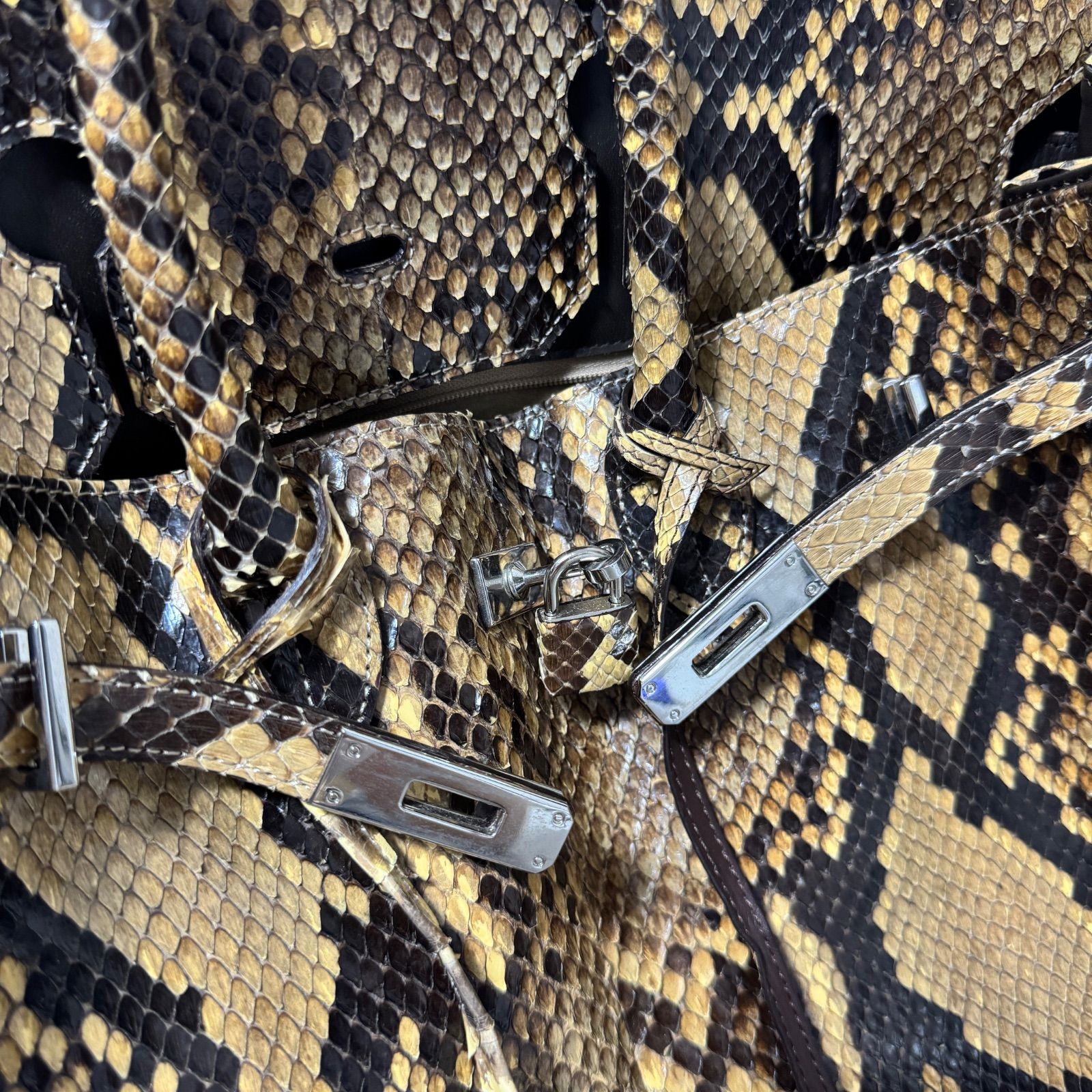 JRA パイソンレザー ハンドバッグ ブラウン系 バーキン型 カデナ付き 鍵 レディース レザー Yahoo!オークション -「バーキン風 バッグ」の落札相場・落札価格