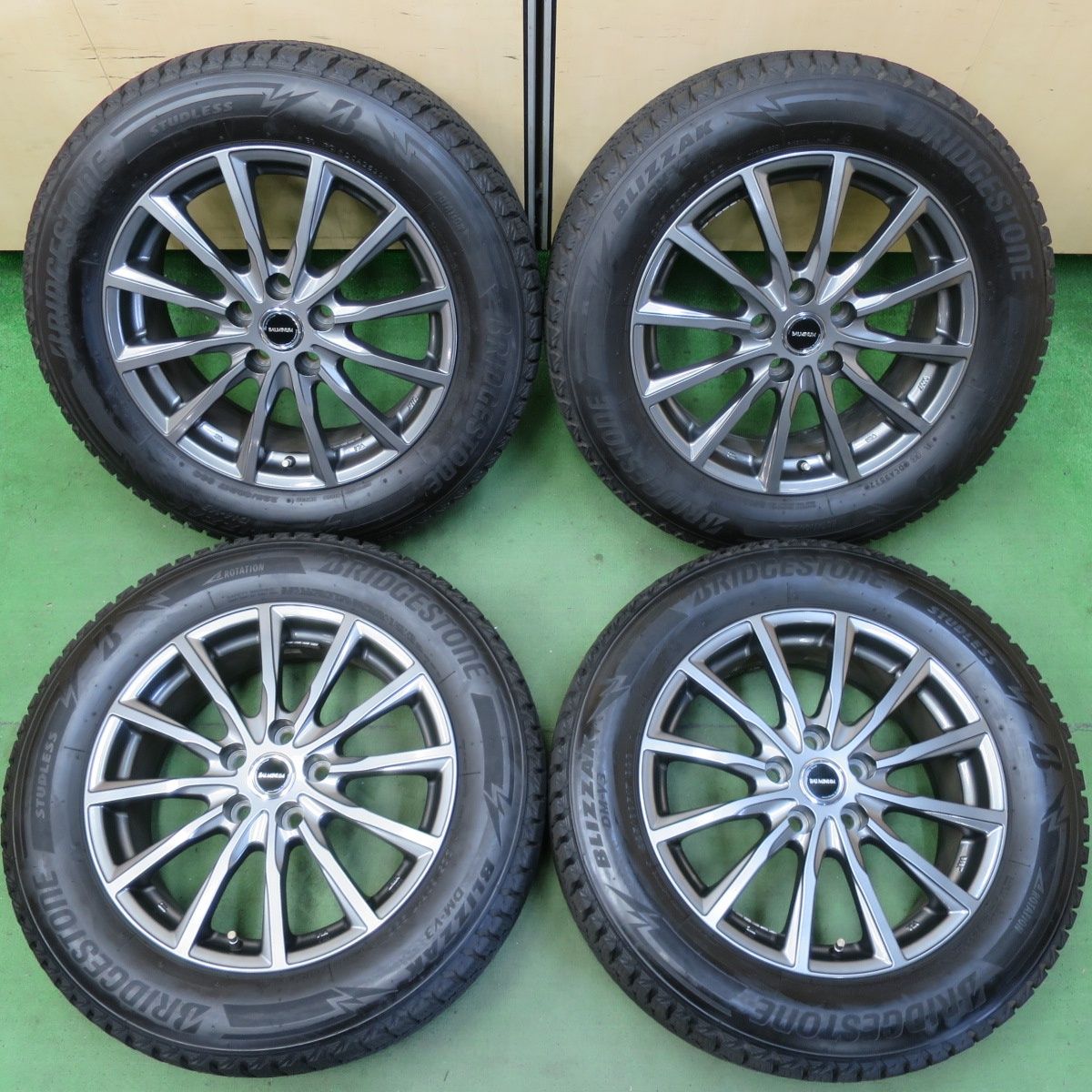 バリ溝 22年 キレイ 9分 スタッドレス 225|60R17 ブリヂストン ブリザック DM-V3 BALMINUM バルミナ 17インチ PCD114.3|5H 5052005イス