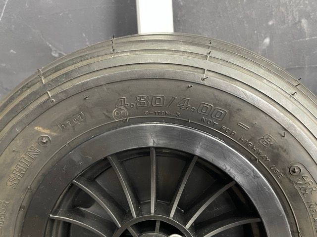 タイヤ