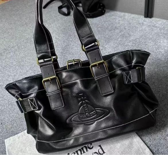 Vivienne Westwood ヴィヴィアンウエストウッド ショルダーバッグ ブラック