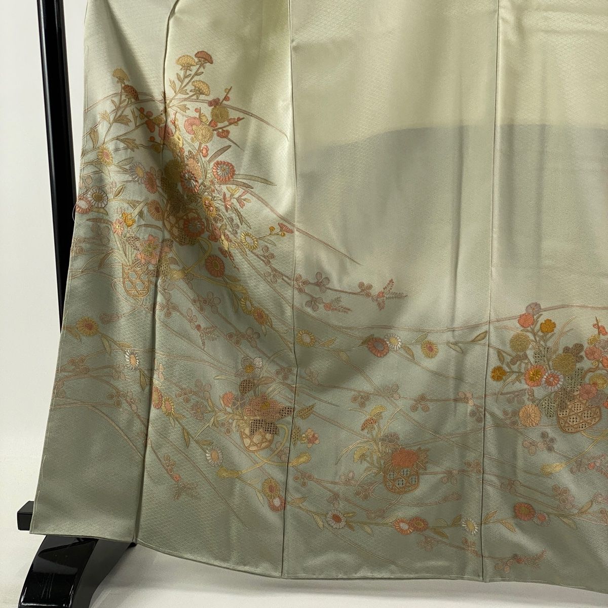 安心発送】 訪問着 美品 逸品 花籠 萩 刺繍 ぼかし 薄緑 袷 身丈163.5